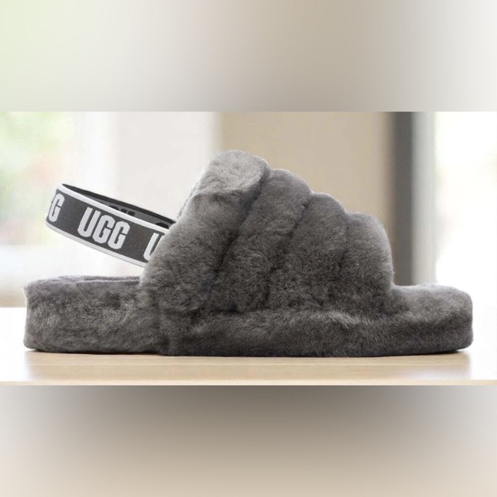 [1098494K-CHRC] Kids UGG FLUFF YEAH SLIDE Size 1